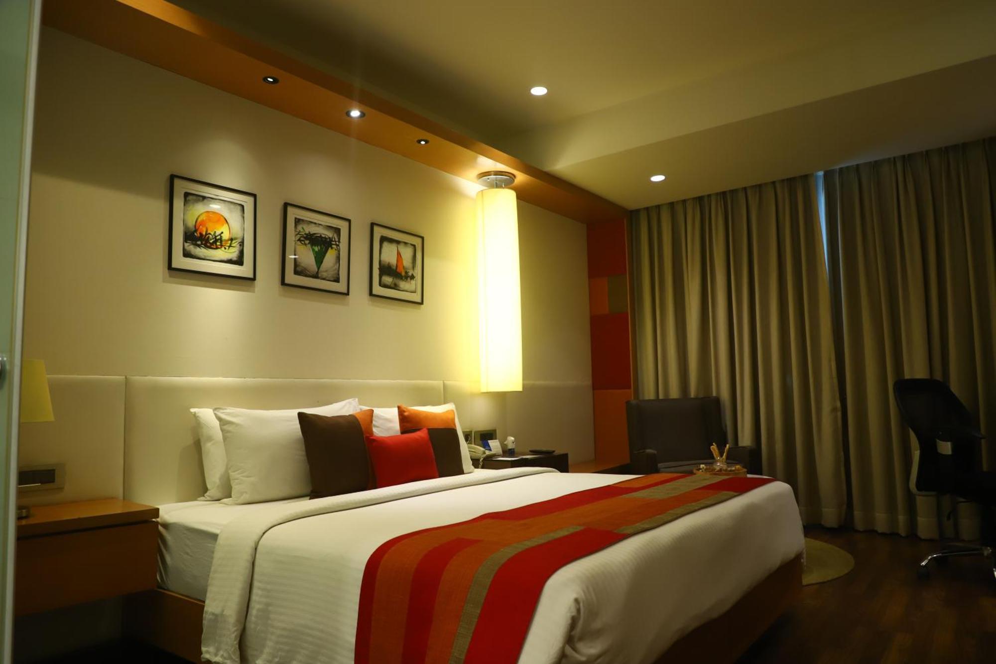 Deventure Sarovar Portico Kapashera, New Delhi Exterior photo